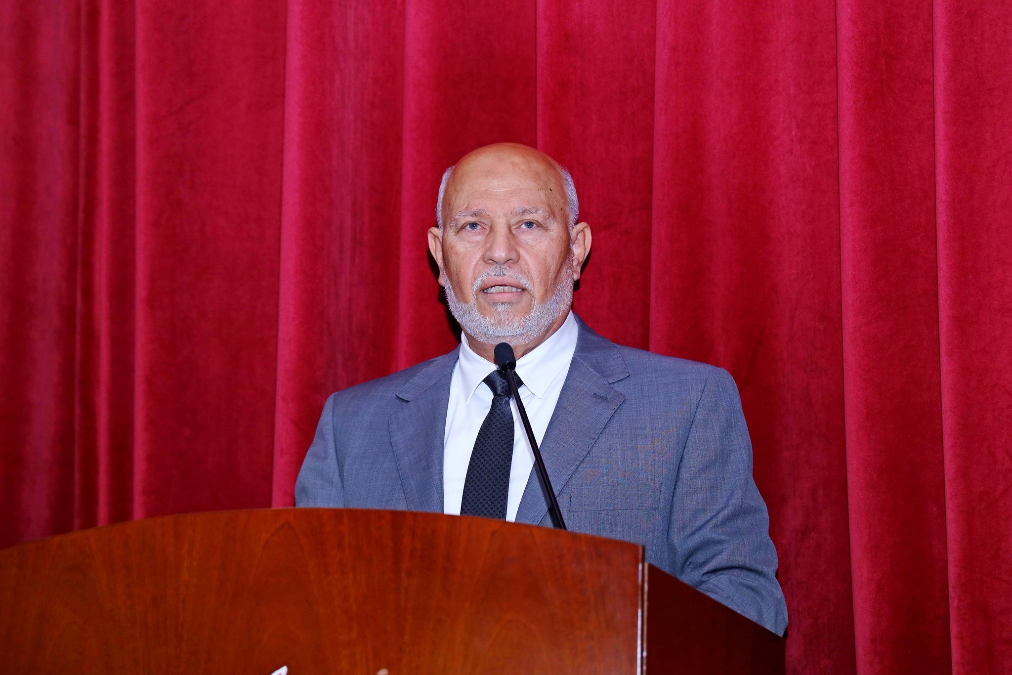 طارق شيخ اسماعيل - مدير المدرسة